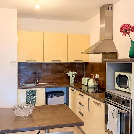 Appartement Confort A Moriani, A 500 M